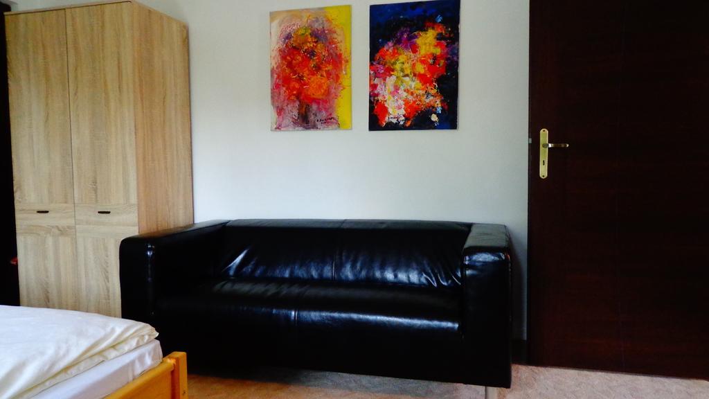 Penzion Marriot Trnava Camera foto