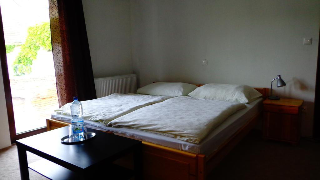 Penzion Marriot Trnava Camera foto